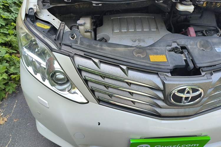 Used Toyota Alphard 2011 3.5L Luxury Edition Engine Bay Right