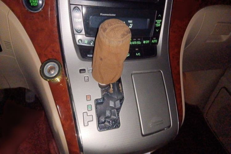 Used Toyota Alphard 2011 3.5L Luxury Edition Gear Lever