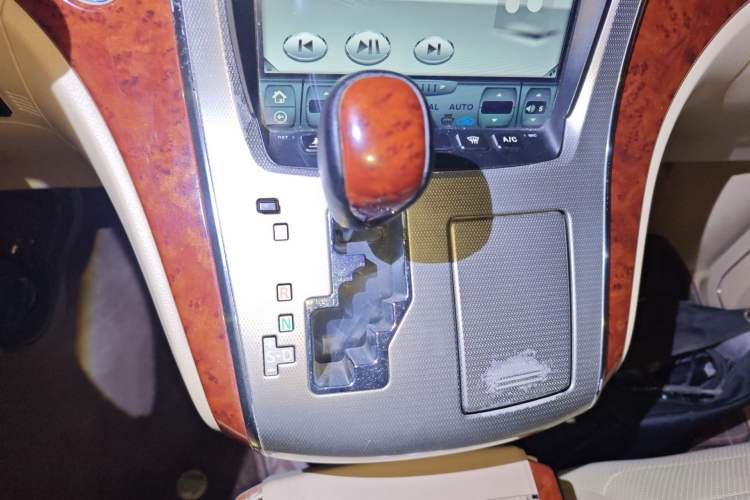 Used Toyota Alphard 2011 3.5L Luxury Edition Gear Lever