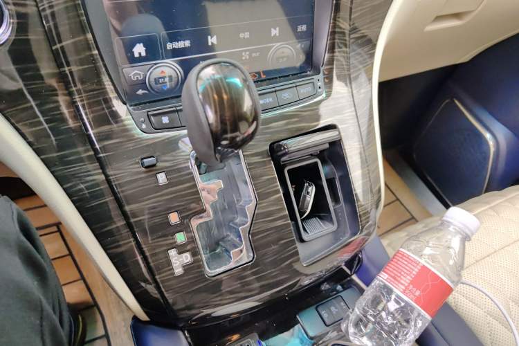 Used Toyota Alphard 2011 2.4L Luxury Edition Gear Lever