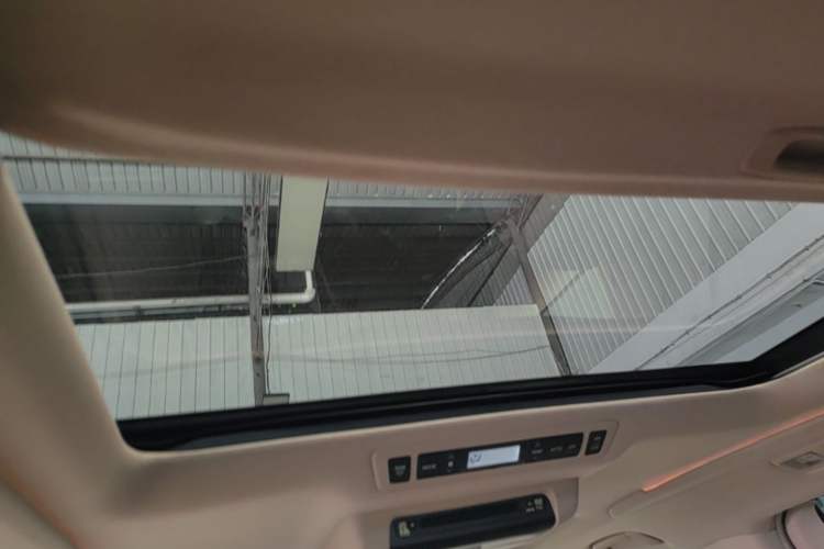 Used Toyota Alphard 2011 3.5L Luxury Edition Headliner