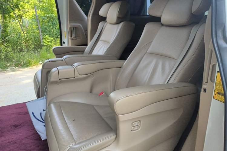 Used Toyota Alphard 2011 3.5L Luxury Edition Left Rear Seat