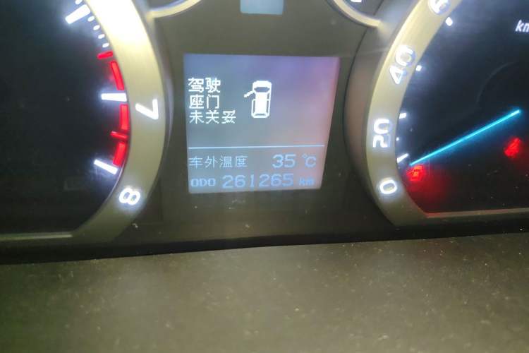 Used Toyota Alphard 2011 2.4L Luxury Edition Odometer Close Up