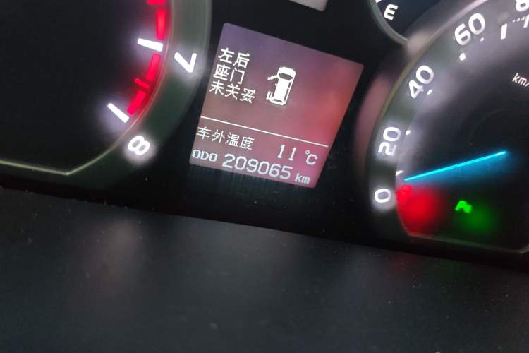 Used Toyota Alphard 2011 3.5L Luxury Edition Odometer Close Up
