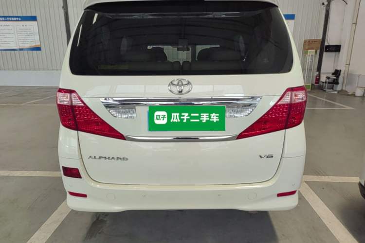 Used Toyota Alphard 2011 3.5L Luxury Edition Rear