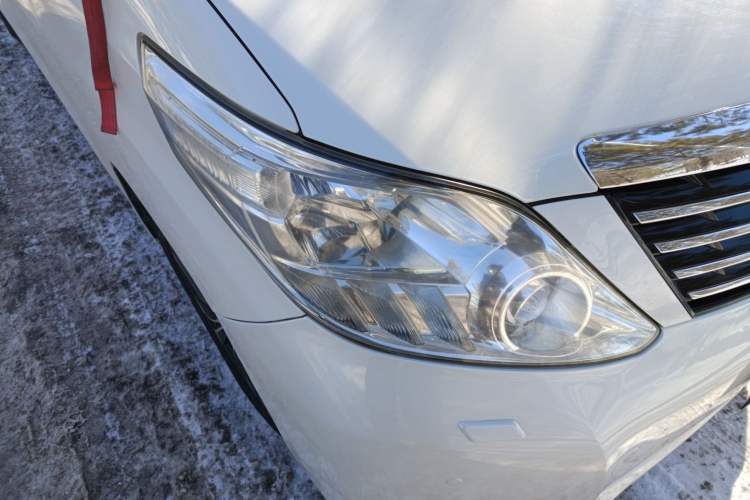 Used Toyota Alphard 2011 3.5L Luxury Edition Right Front Headlight