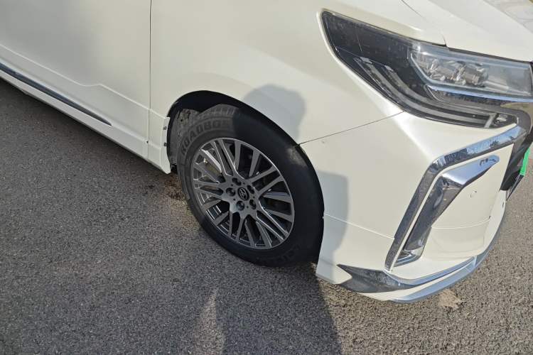 Used Toyota Alphard 2011 3.5L Luxury Edition Right Front Wheel Hub