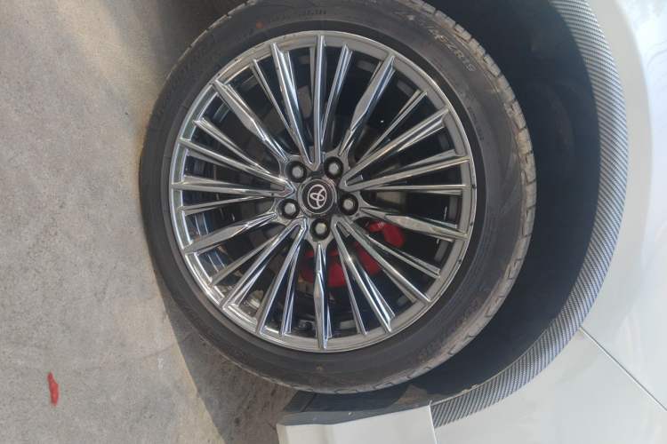 Used Toyota Alphard 2011 3.5L Luxury Edition Right Front Wheel Hub