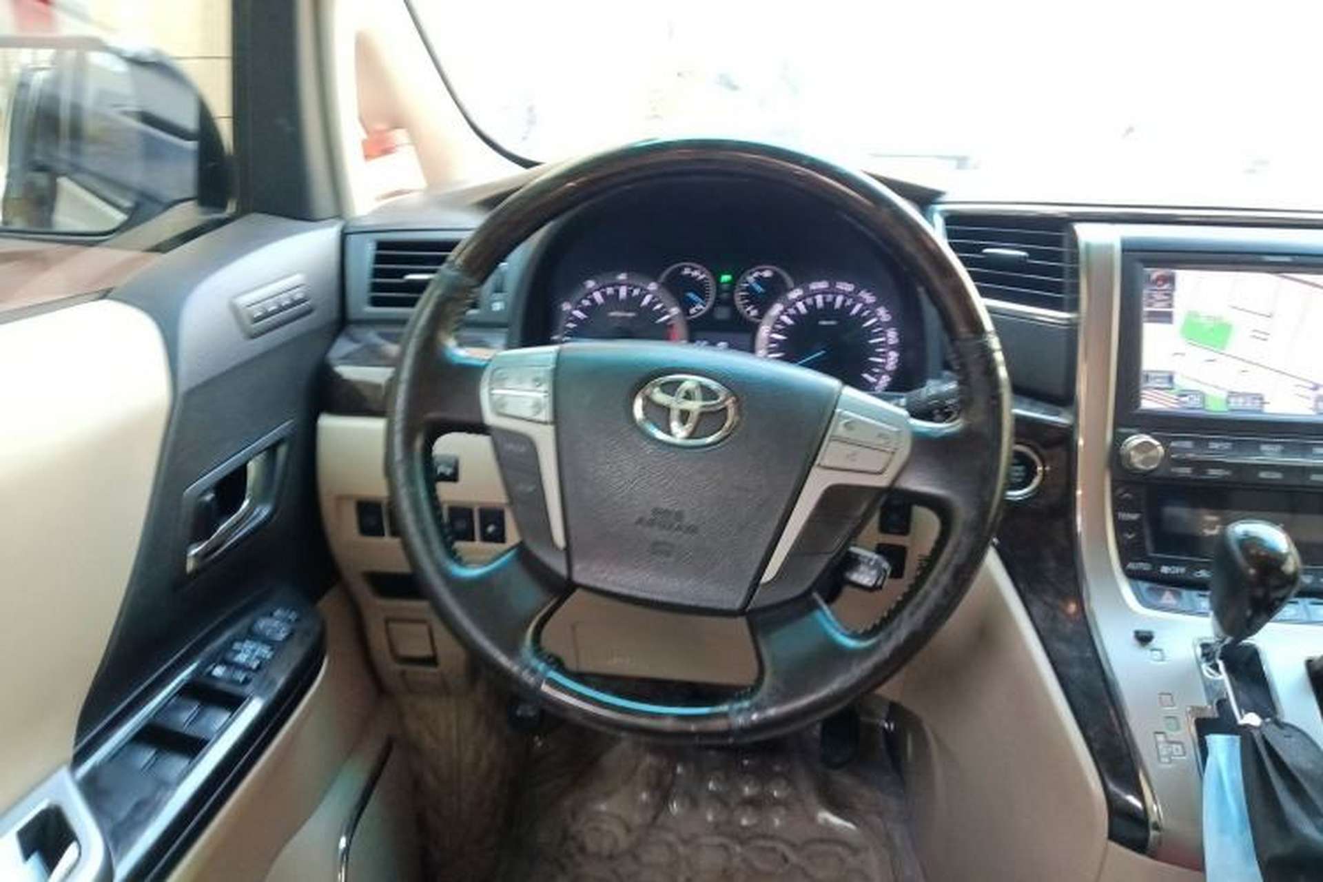 Used Toyota Alphard 2011 3.5L Luxury Edition Steering Wheel