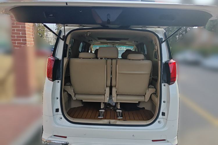 Used Toyota Alphard 2011 3.5L Luxury Edition Trunk