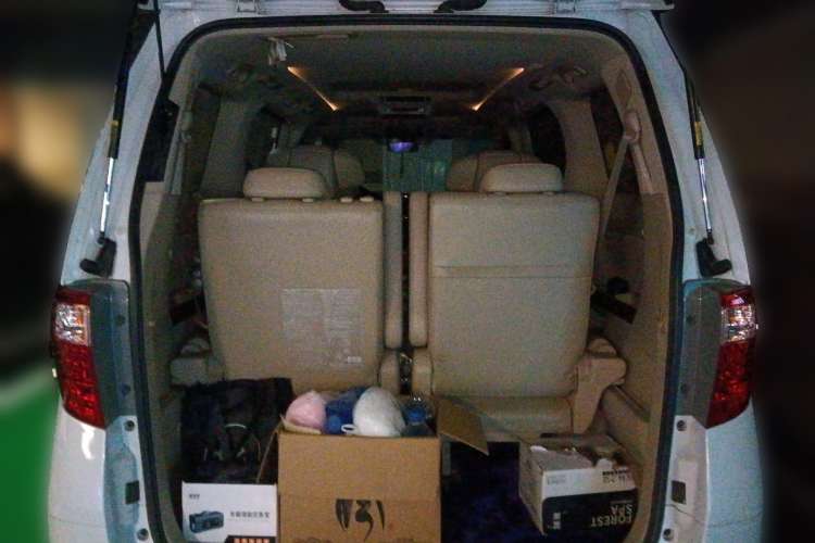Used Toyota Alphard 2011 3.5L Luxury Edition Trunk
