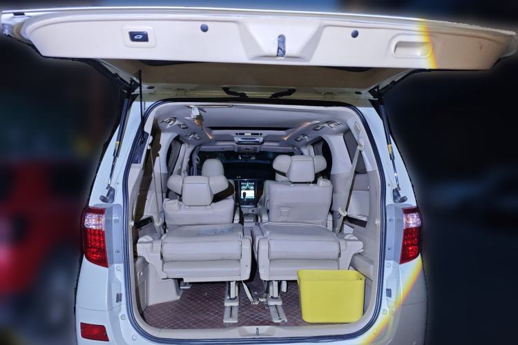 Used Toyota Alphard 2011 3.5L Luxury Edition Trunk