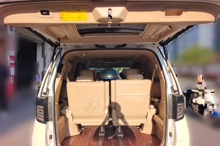 Used Toyota Alphard 2011 3.5L Luxury Edition Trunk