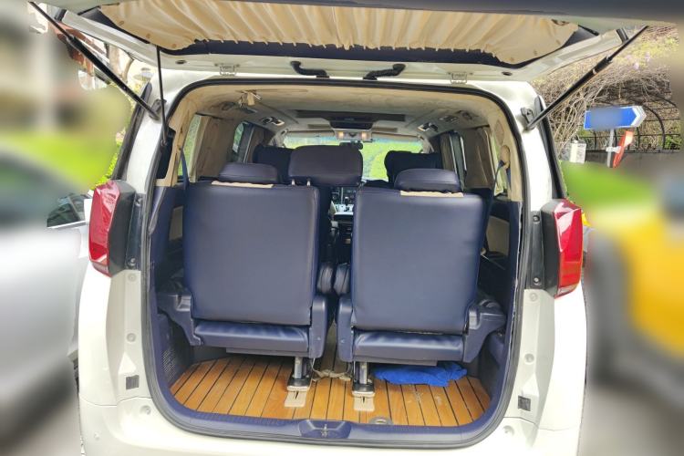 Used Toyota Alphard 2011 2.4L Luxury Edition Trunk