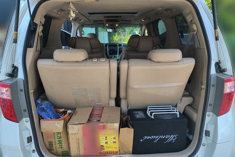 Used Toyota Alphard 2011 3.5L Luxury Edition Trunk