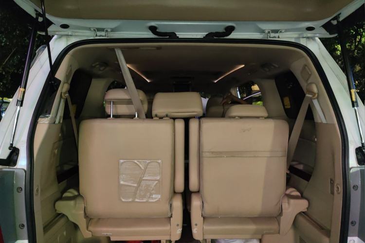 Used Toyota Alphard 2011 2.4L Luxury Edition Trunk