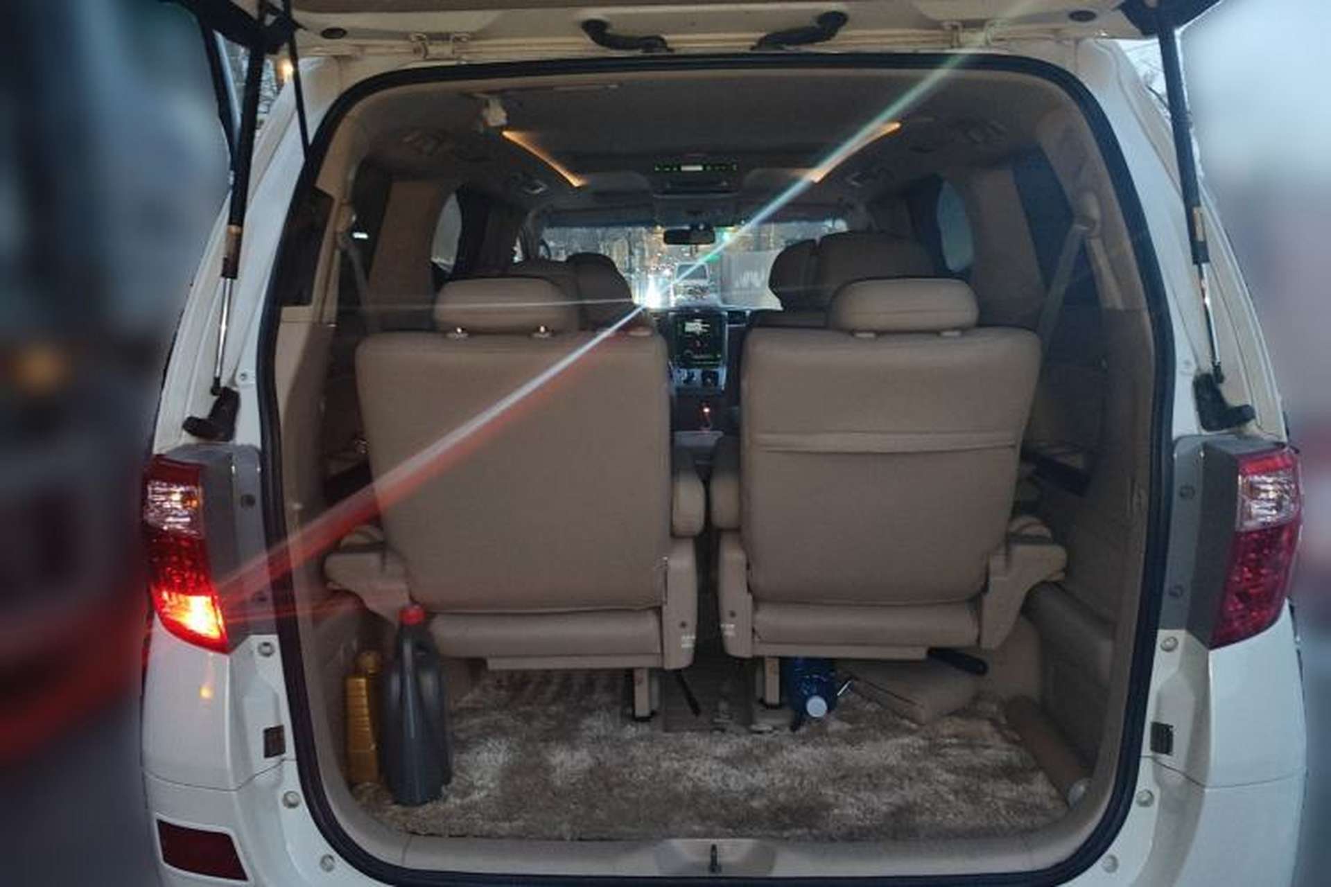 Used Toyota Alphard 2011 3.5L Luxury Edition Trunk