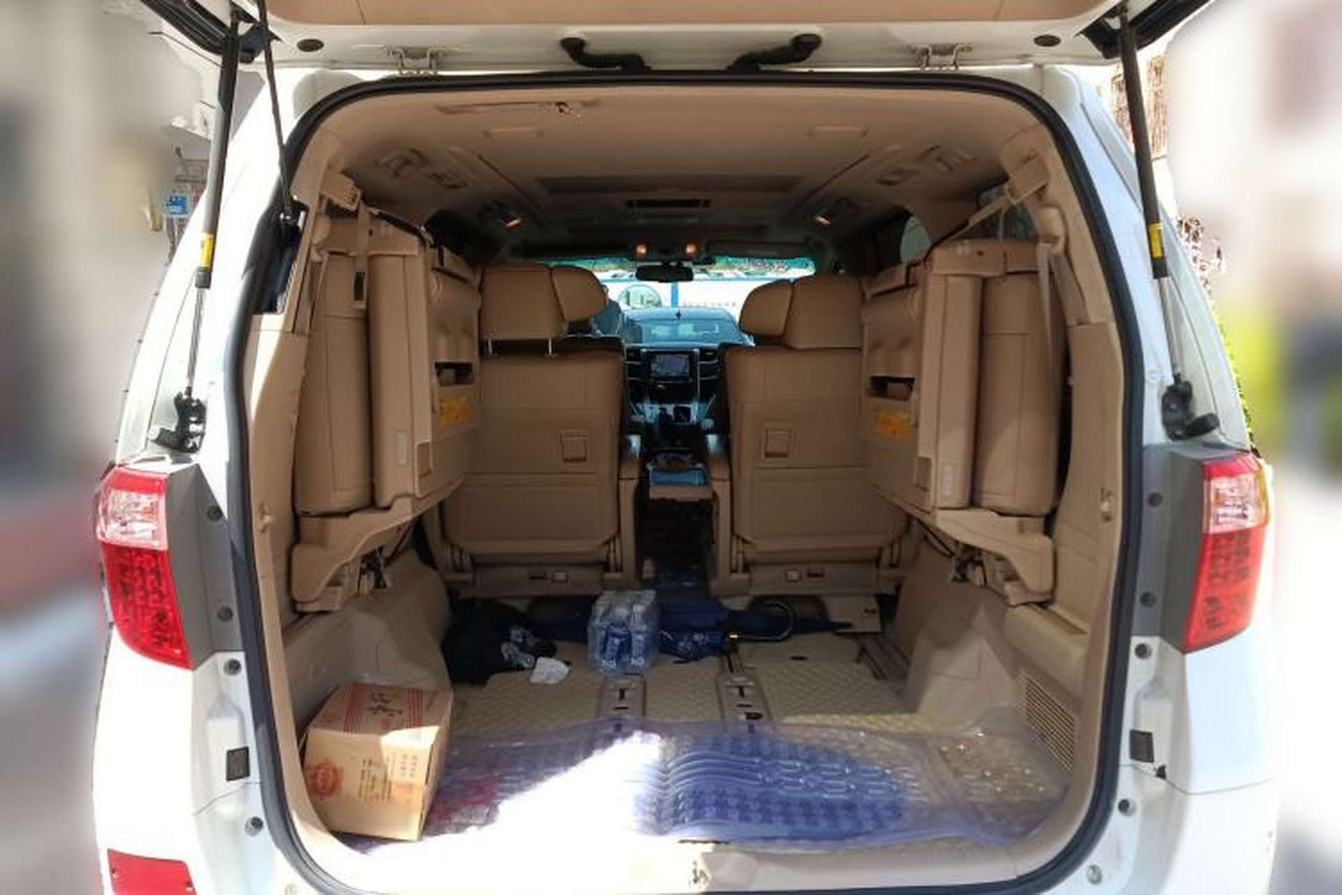 Used Toyota Alphard 2011 3.5L Luxury Edition Trunk
