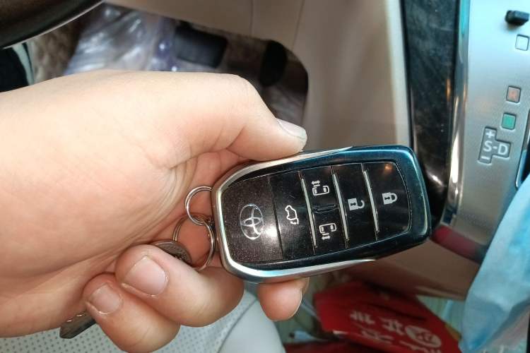 Used Toyota Alphard 2011 3.5L Luxury Edition Vehicle Key