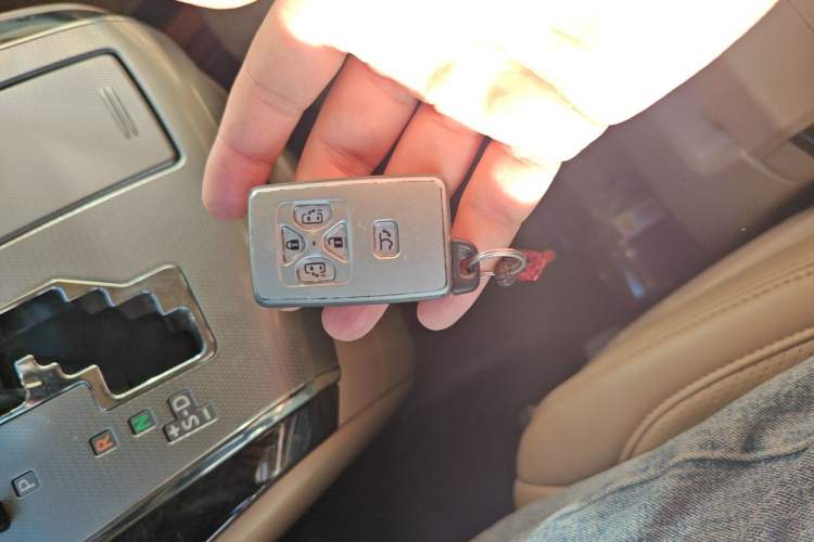Used Toyota Alphard 2011 3.5L Luxury Edition Vehicle Key