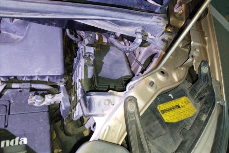 Used Toyota Alphard 2011 3.5L Luxury Edition Engine Bay Left