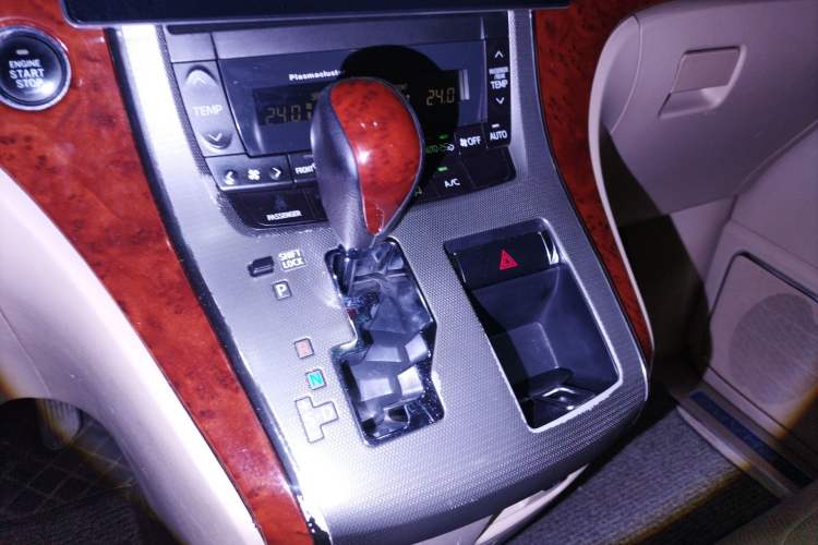 Used Toyota Alphard 2011 3.5L Luxury Edition Gear Lever