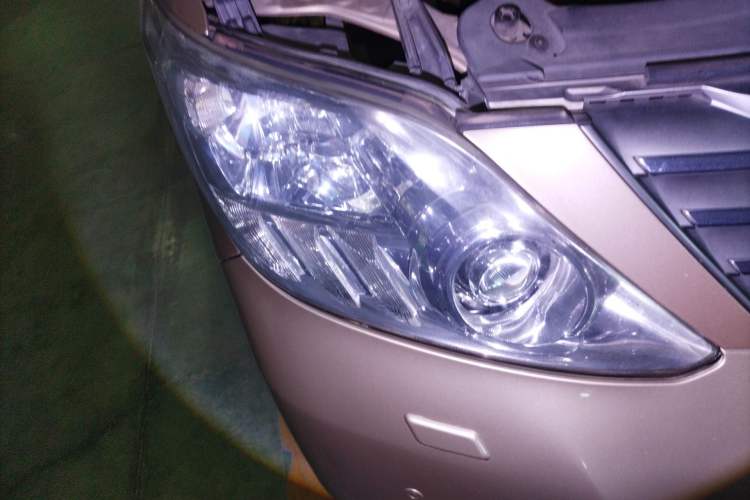 Used Toyota Alphard 2011 3.5L Luxury Edition Right Front Headlight