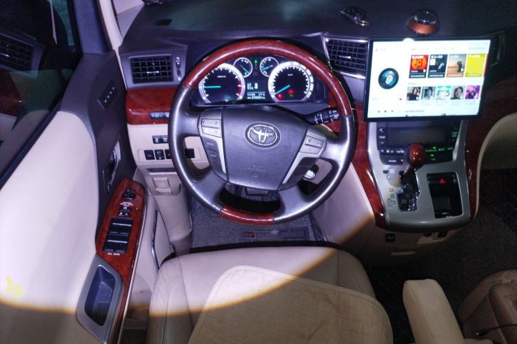 Used Toyota Alphard 2011 3.5L Luxury Edition Steering Wheel