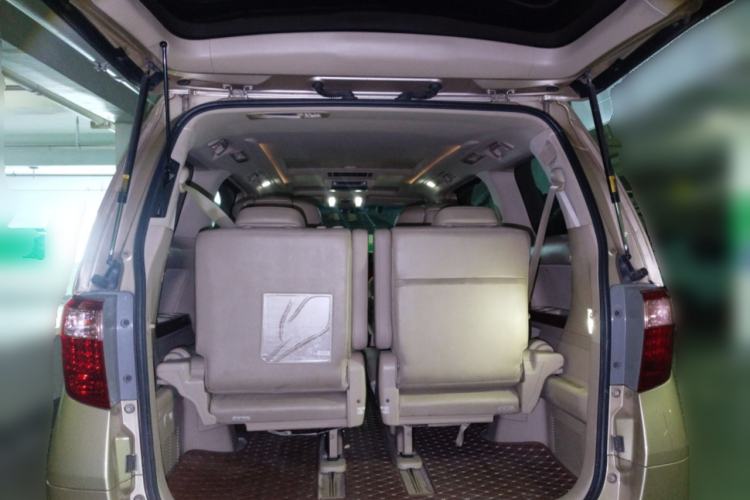Used Toyota Alphard 2011 3.5L Luxury Edition Trunk