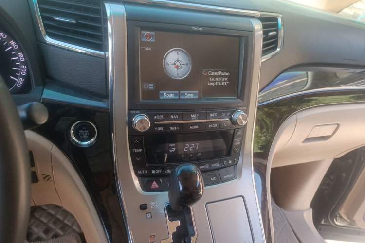 Used Toyota Alphard 2012 3.5L Luxury Edition Audio And AC Panel