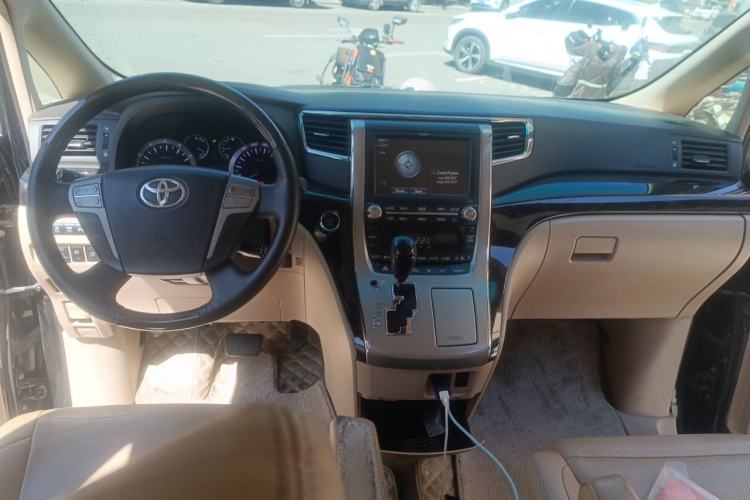 Used Toyota Alphard 2012 3.5L Luxury Edition Center Console