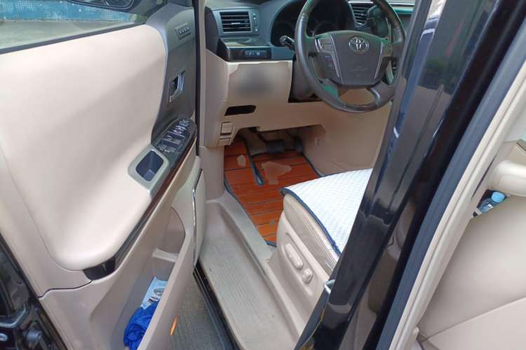 Used Toyota Alphard 2012 3.5L Luxury Edition Driver Seat