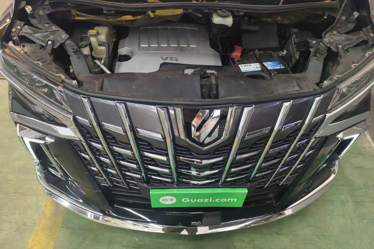 Used Toyota Alphard 2012 3.5L Luxury Edition Engine Bay