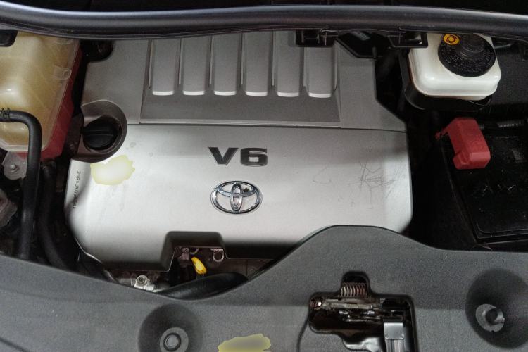 Used Toyota Alphard 2012 3.5L Luxury Edition Engine Bay