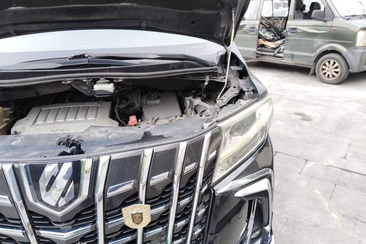 Used Toyota Alphard 2012 3.5L Luxury Edition Engine Bay Left