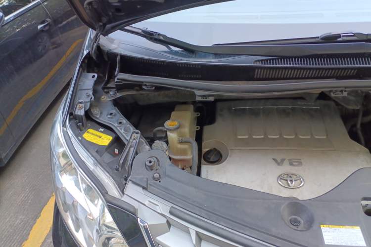 Used Toyota Alphard 2012 3.5L Luxury Edition Engine Bay Right