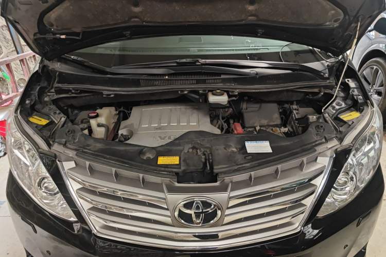 Used Toyota Alphard 2012 3.5L Luxury Edition Engine Bay