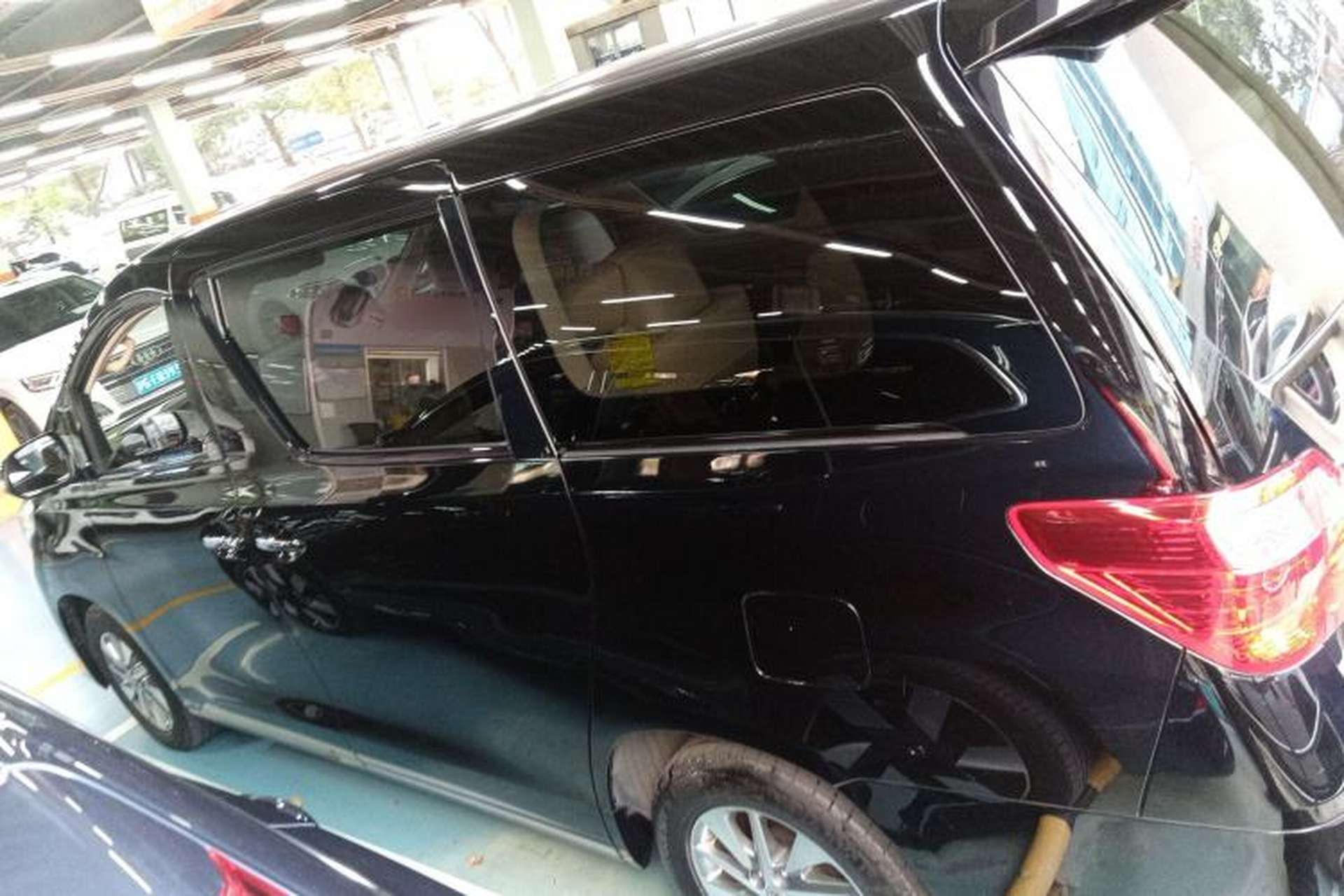 Used Toyota Alphard 2012 3.5L Luxury Edition Exterior 3