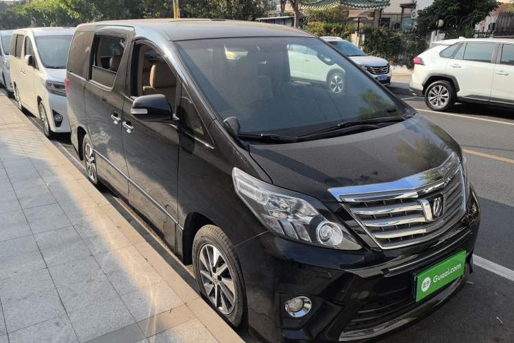 Used Toyota Alphard 2012 3.5L Luxury Edition Front Right 45 Deg