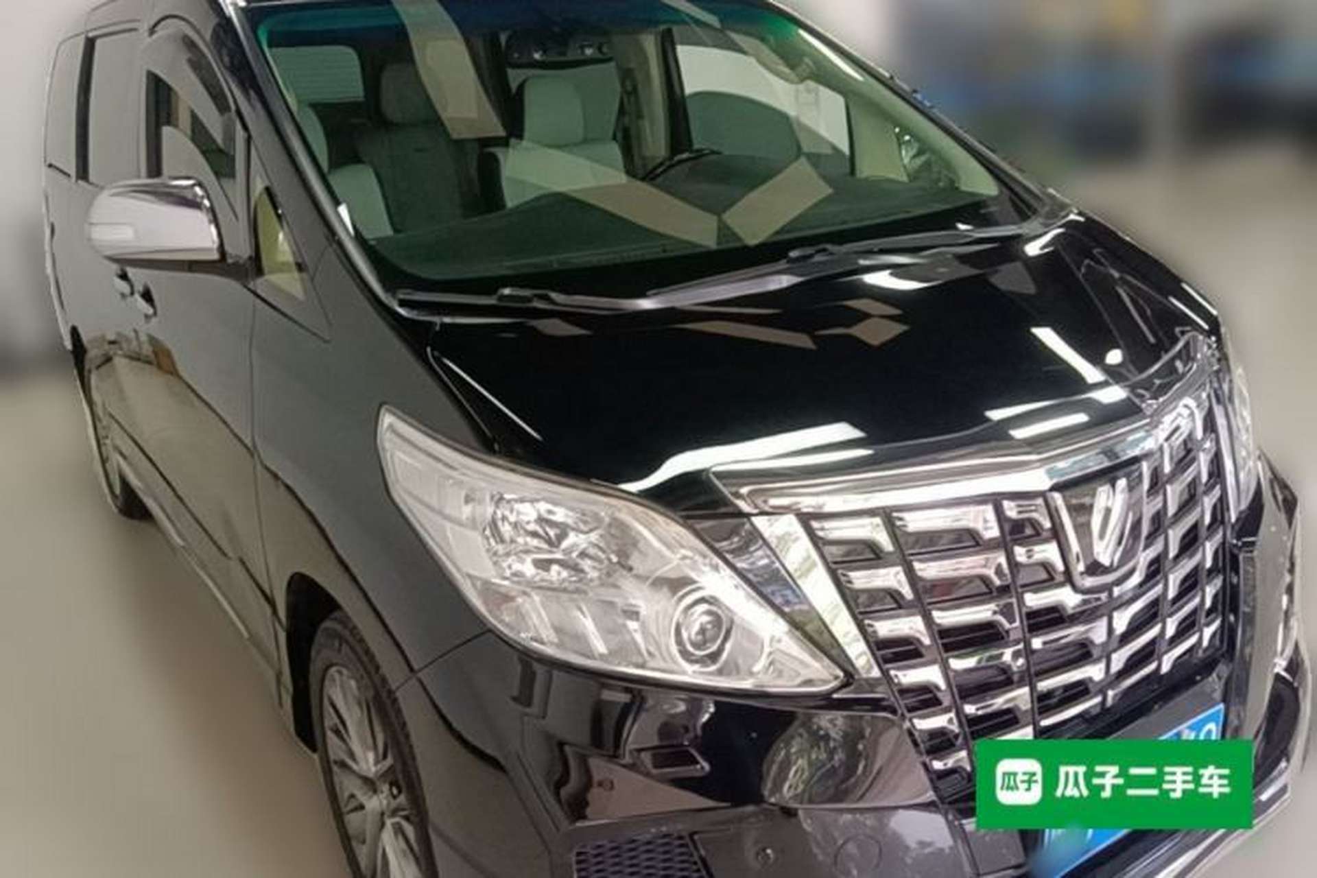 Used Toyota Alphard 2012 3.5L Luxury Edition Front Right 45 Deg