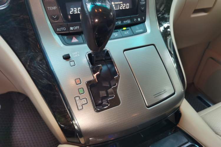 Used Toyota Alphard 2012 3.5L Luxury Edition Gear Lever