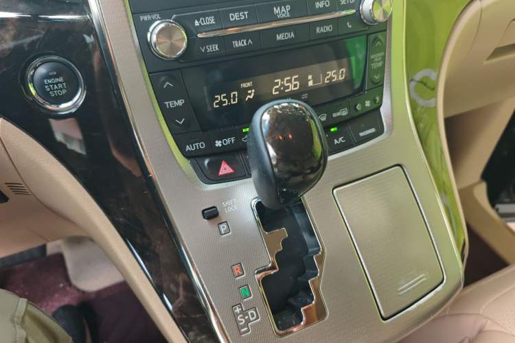 Used Toyota Alphard 2012 2.4L Luxury Edition Gear Lever