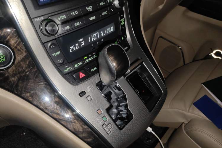 Used Toyota Alphard 2012 3.5L Luxury Edition Gear Lever