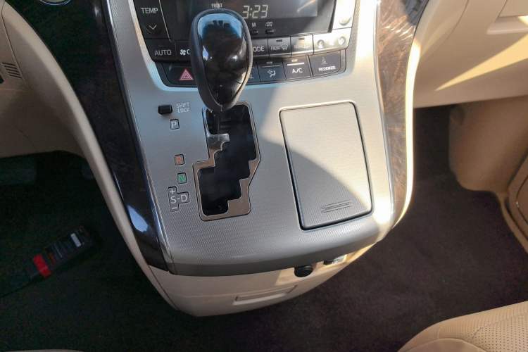 Used Toyota Alphard 2012 3.5L Luxury Edition Gear Lever