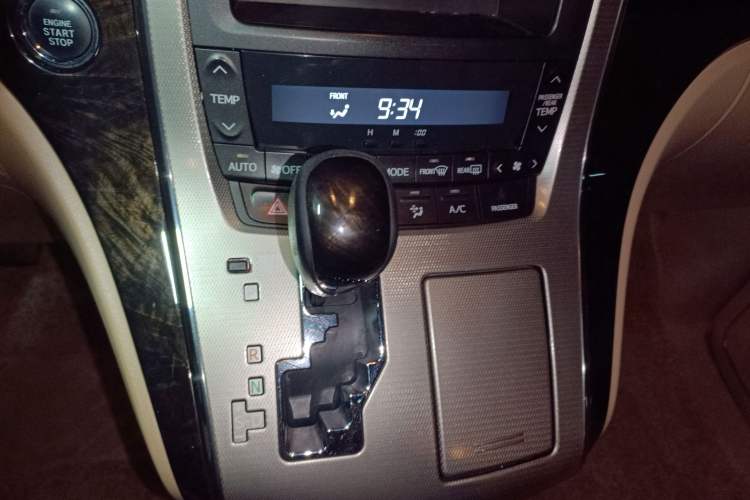 Used Toyota Alphard 2012 2.4L Luxury Edition Gear Lever