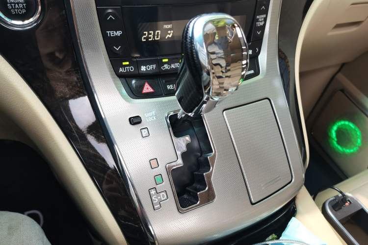 Used Toyota Alphard 2012 3.5L Luxury Edition Gear Lever