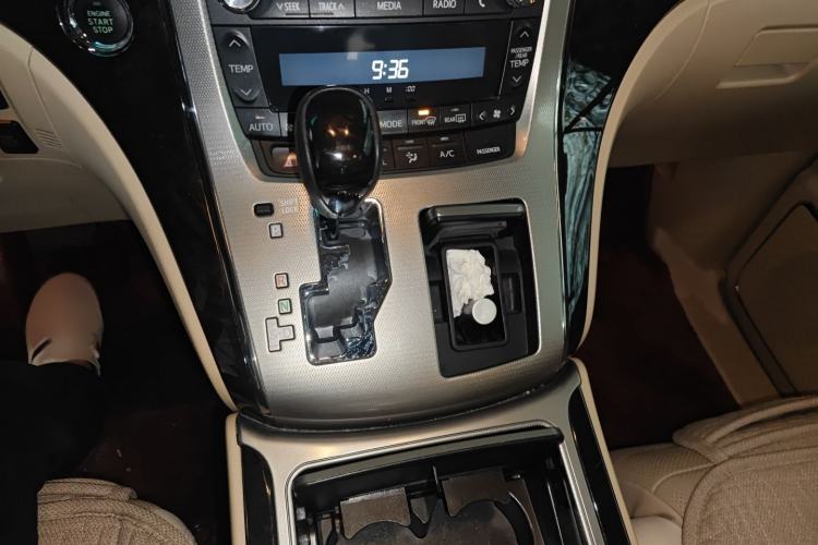 Used Toyota Alphard 2012 3.5L Luxury Edition Gear Lever
