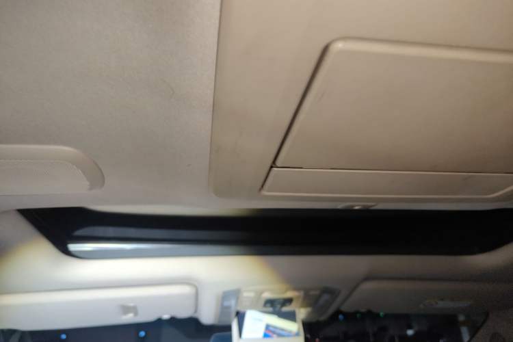 Used Toyota Alphard 2012 3.5L Luxury Edition Headliner