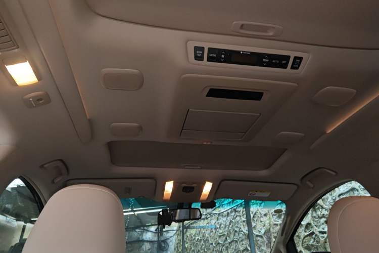 Used Toyota Alphard 2012 3.5L Luxury Edition Headliner