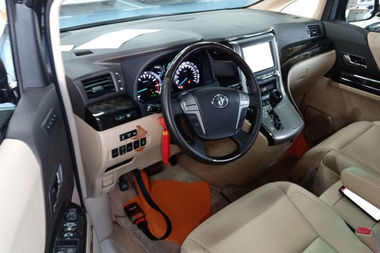 Used Toyota Alphard 2012 3.5L Luxury Edition Interior 3